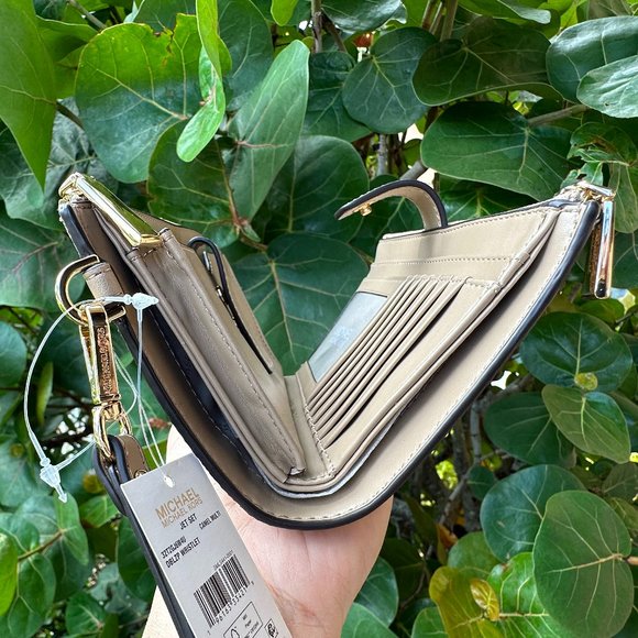 Michael Kors Jet Set Travel Double Zip Phone Wallet MK Zebra Print Camel Multi - Picture 4 of 11